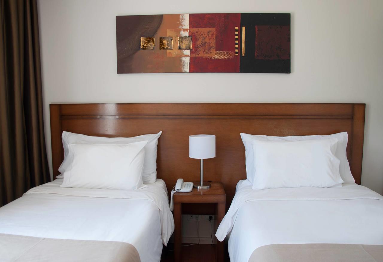 Herradura Hotel Suites Neuquen Luaran gambar